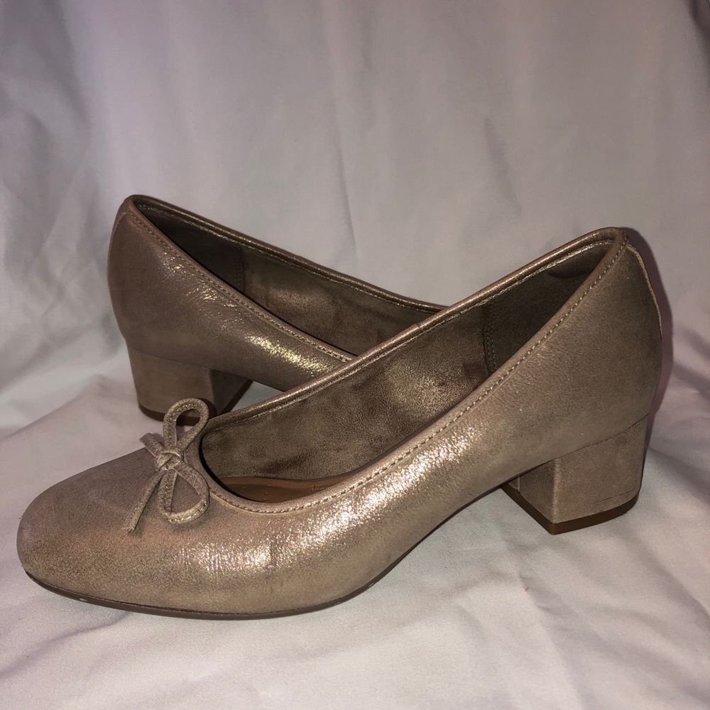 CLARKS Artisan Block Heels 5.5